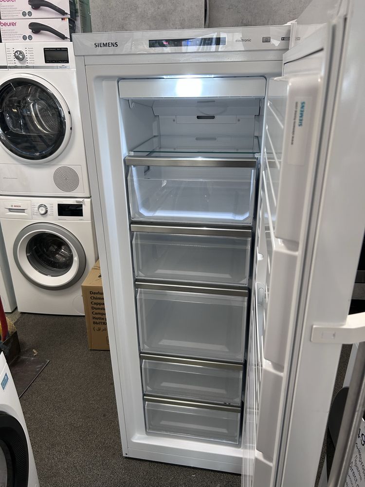 А++ инвертор Вертикален Фризер Siemens GS29NAW30 – NoFrost, 200 л, A++