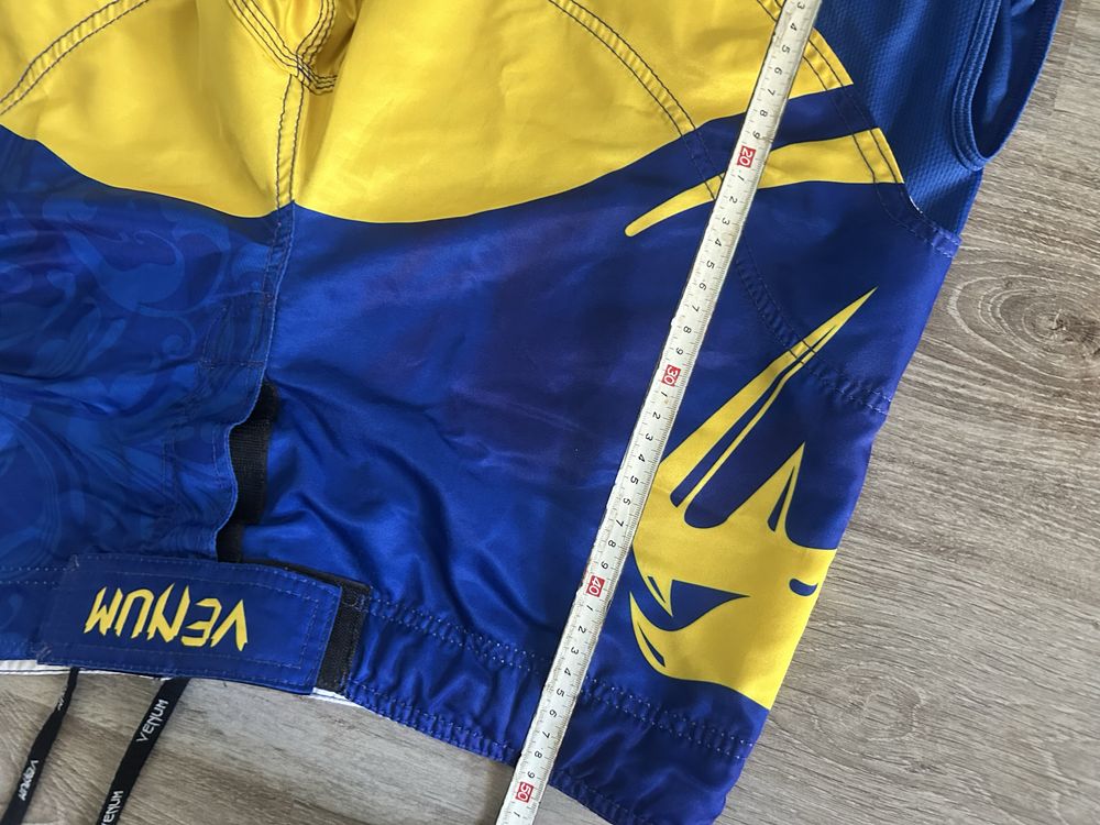 Къс панталон Venum