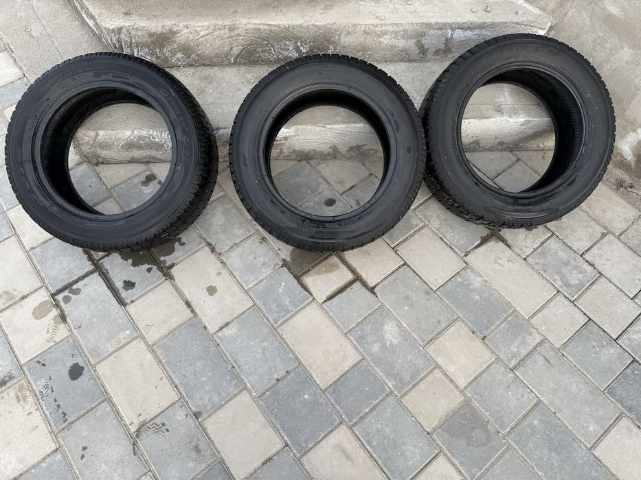 Продам шины зима 16