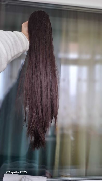 Coada din par natural cu cleste