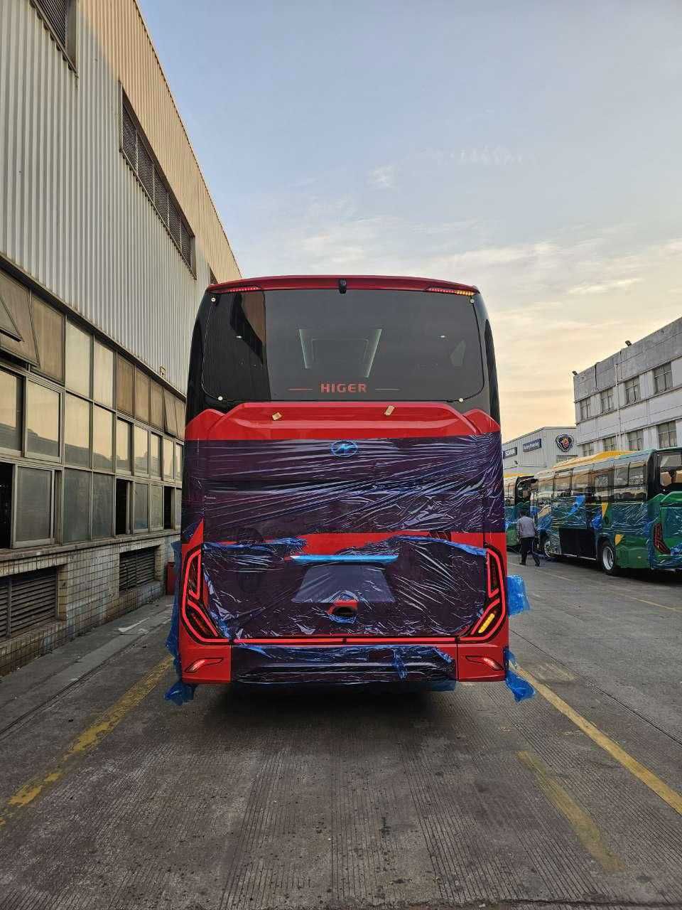 Автобус HIGER 14 метров 60 пассажир