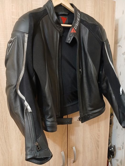 Costum piele Dainese