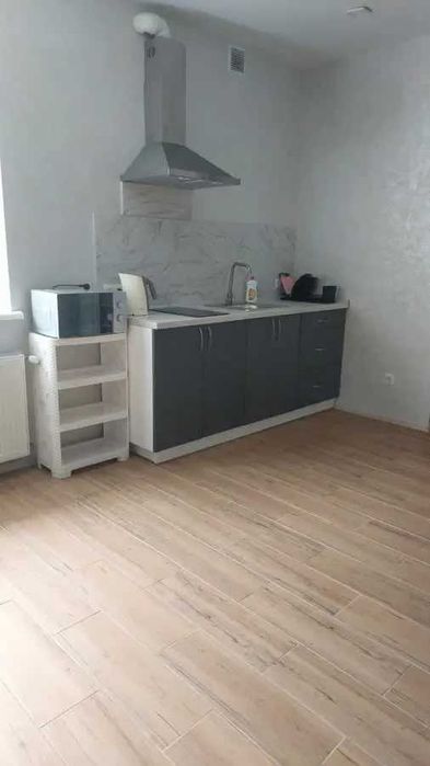 Двустаен имот в кв.Света Троица