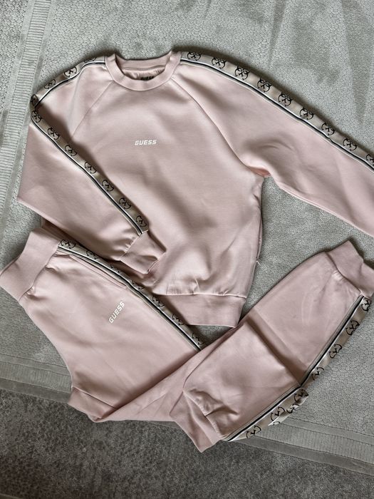 Guess двойка , почти новая