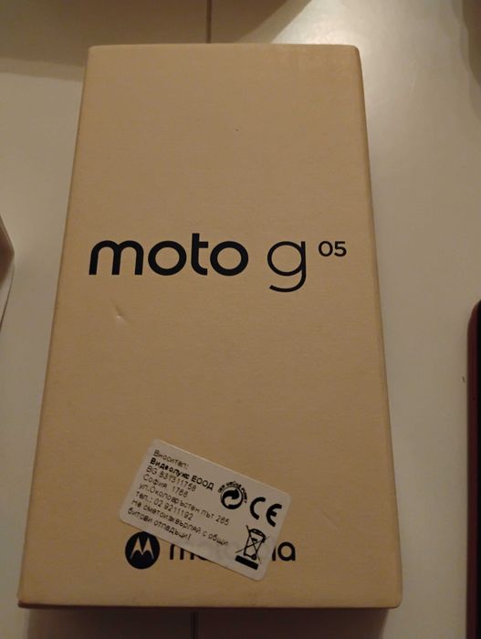 Motorola G05, 128/8+16, червен,нов