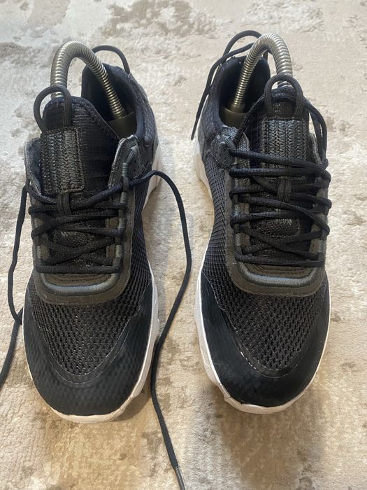 Adidasi Nike React Vision