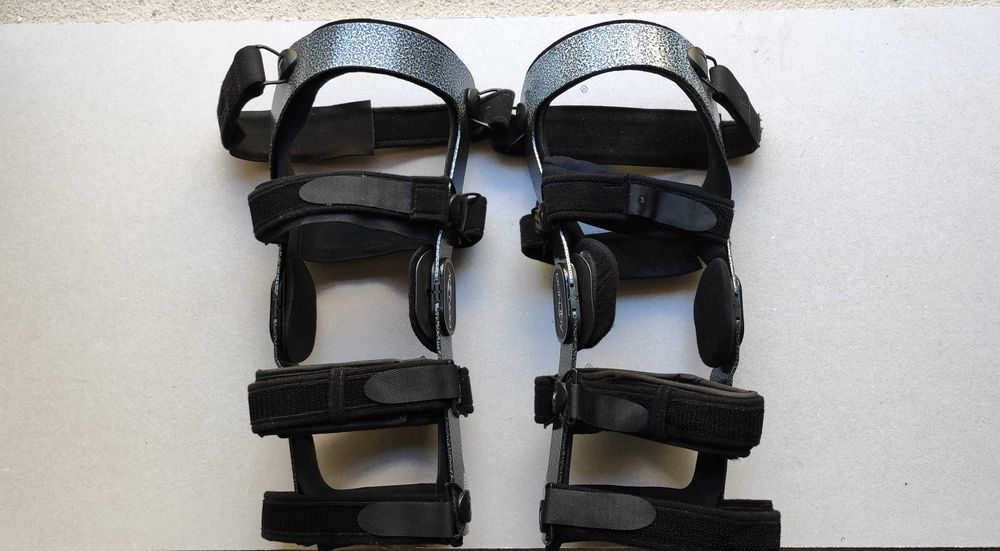 set/pereche Orteze DonJoy stang+drept S/M/L/ protectii ImpactGuard