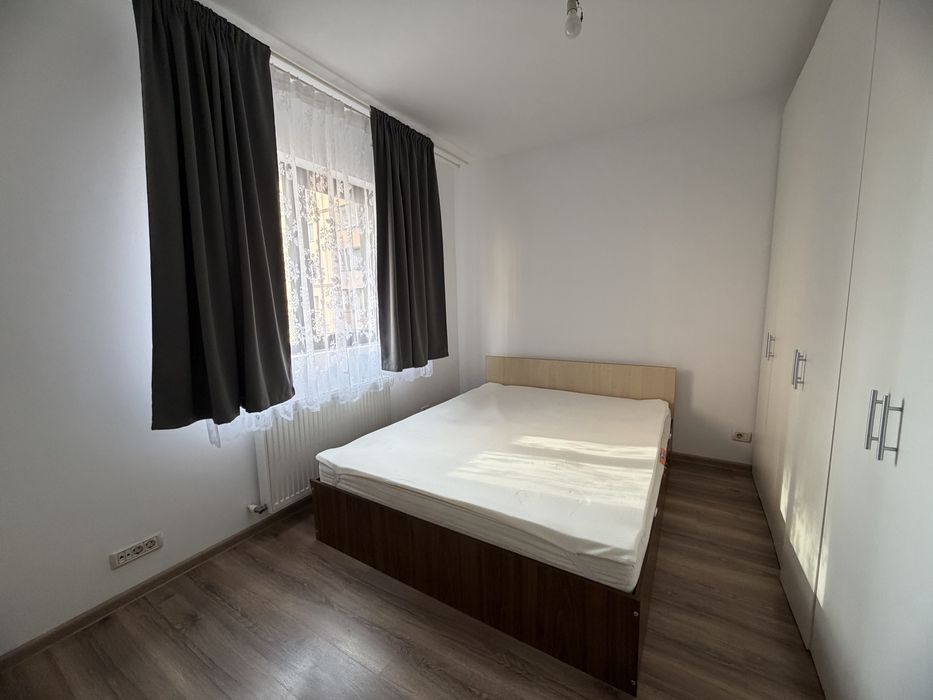 Apartament 2 camere -Mobilat si Utilat-Loc de parcare