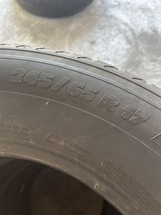 Зимни гуми245/65/17