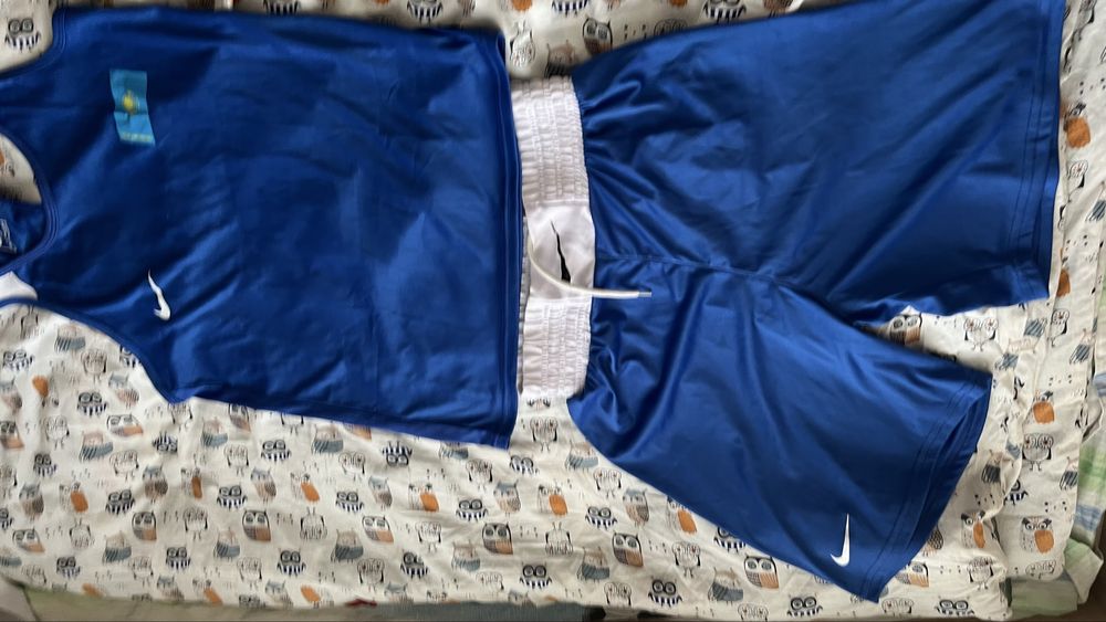 Продам форму в хорошем состаяний для бокса