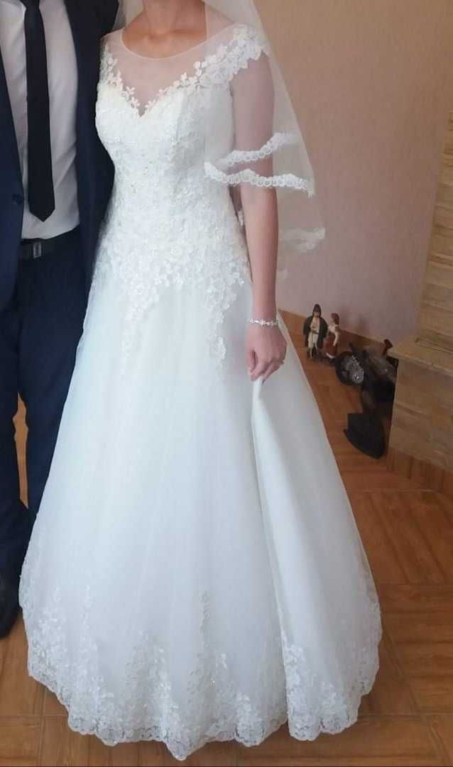 Rochie de mireasa Brasov