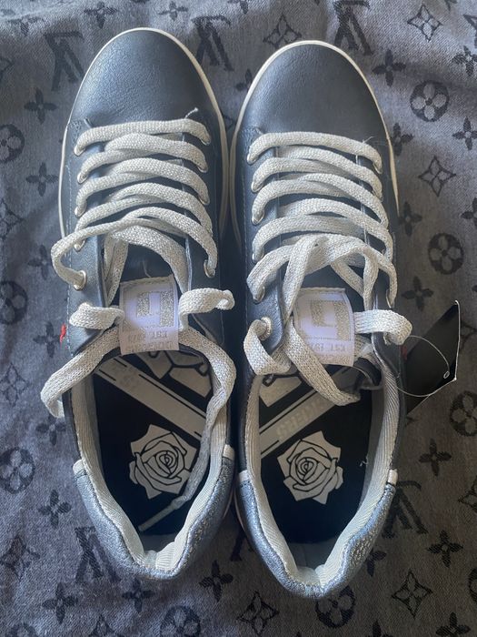 Tenesi Dockers.                .