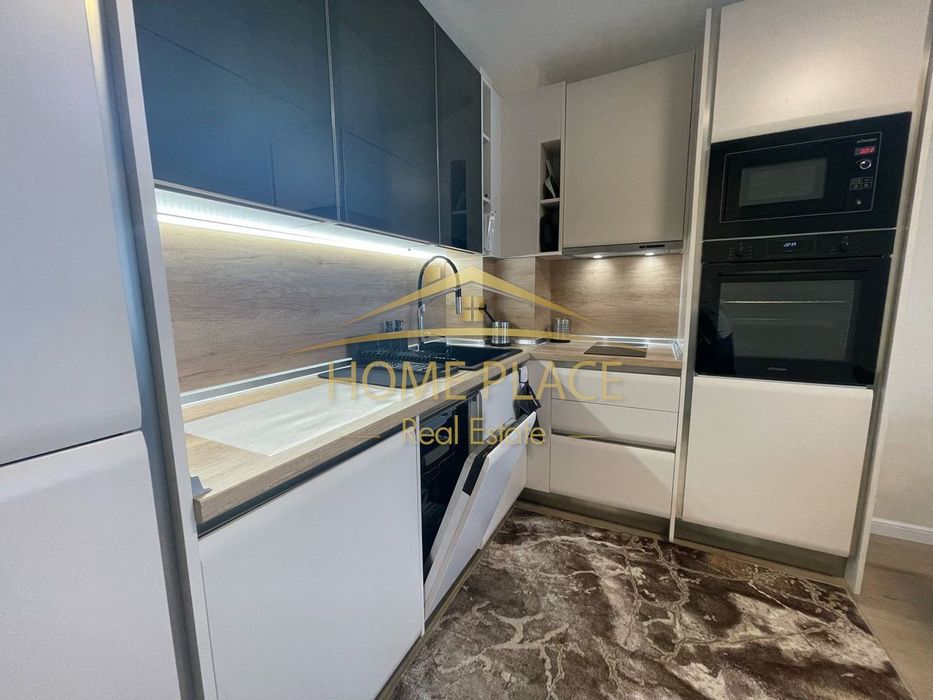 Дава се под наем Двустаен апартамент в Варна, Възраждане 1 - 65 кв.м за 510 € - Снимка #3