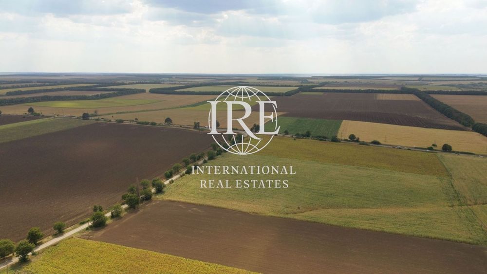 Продава се Промишлена сграда в с. Стефаново, Област Добрич - 6977 кв.м за 172 €/кв.м - Снимка #8