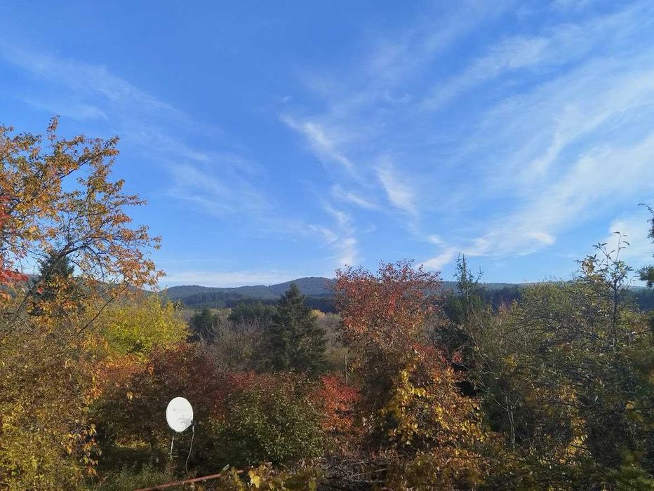 Масивна къща в село Балша