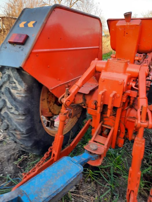 Tractor fiat + remorca