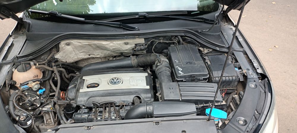 Vând Vw Tiguan 2.0 TSI 4×4 2012 +g.p.l.
