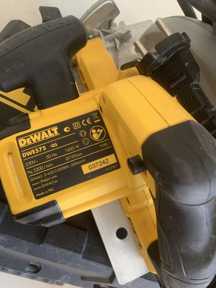 Dewalt DWE 575 circular de mana