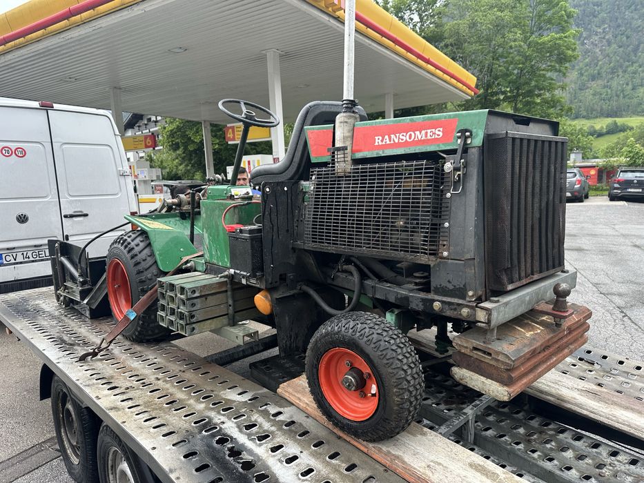 Tractoras Ransomes 213 hidrostatic