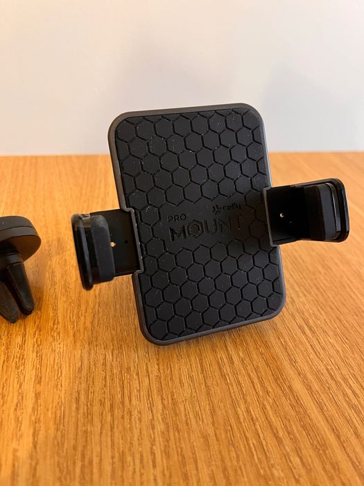 Suport telefon auto universal Celly Vent Plus, Negru