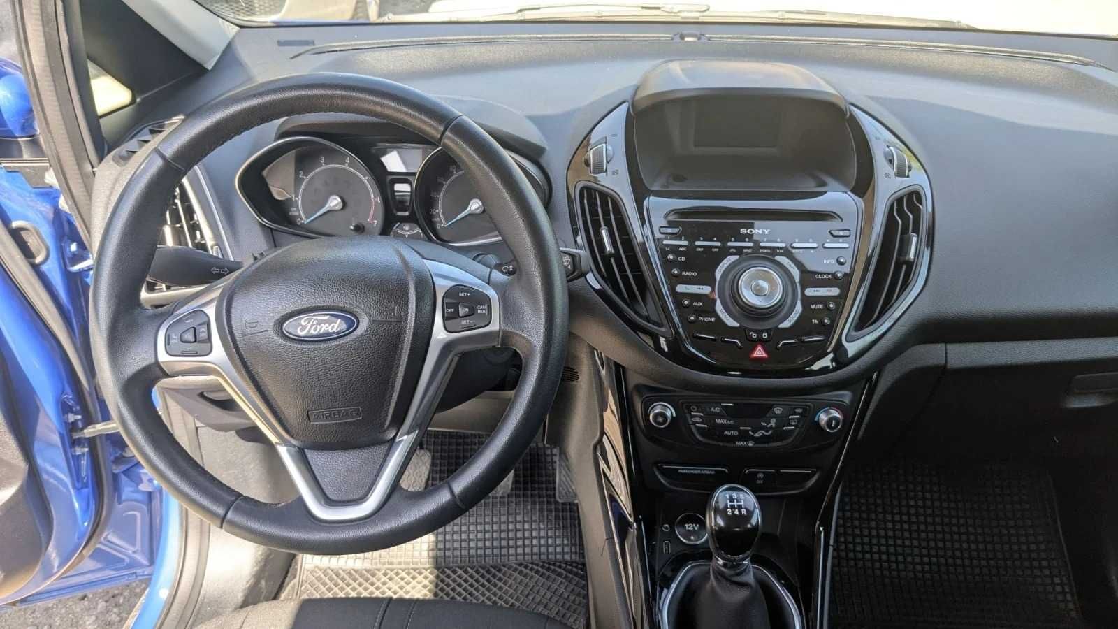 Автомобил Ford B-Max