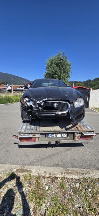 Jaguar XF an 2009 Avariat