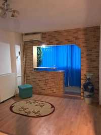 Vand apartament decomandat renovat 2 camere, Bulevardul Bd Bucuresti