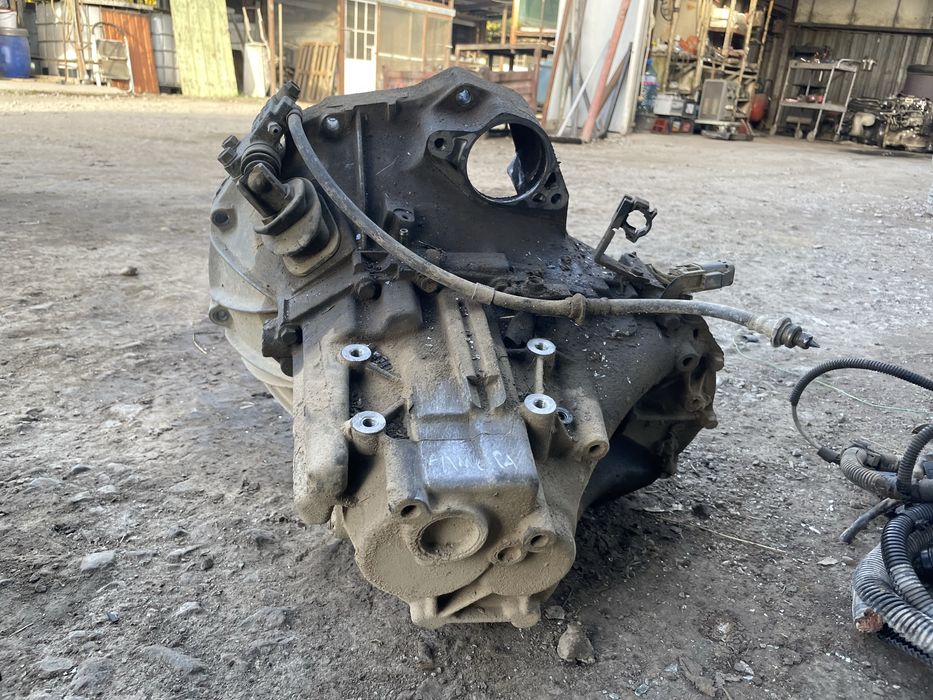 Скоростна кутия за нисан алмера/ nissan almera 2.2 d 2000 г