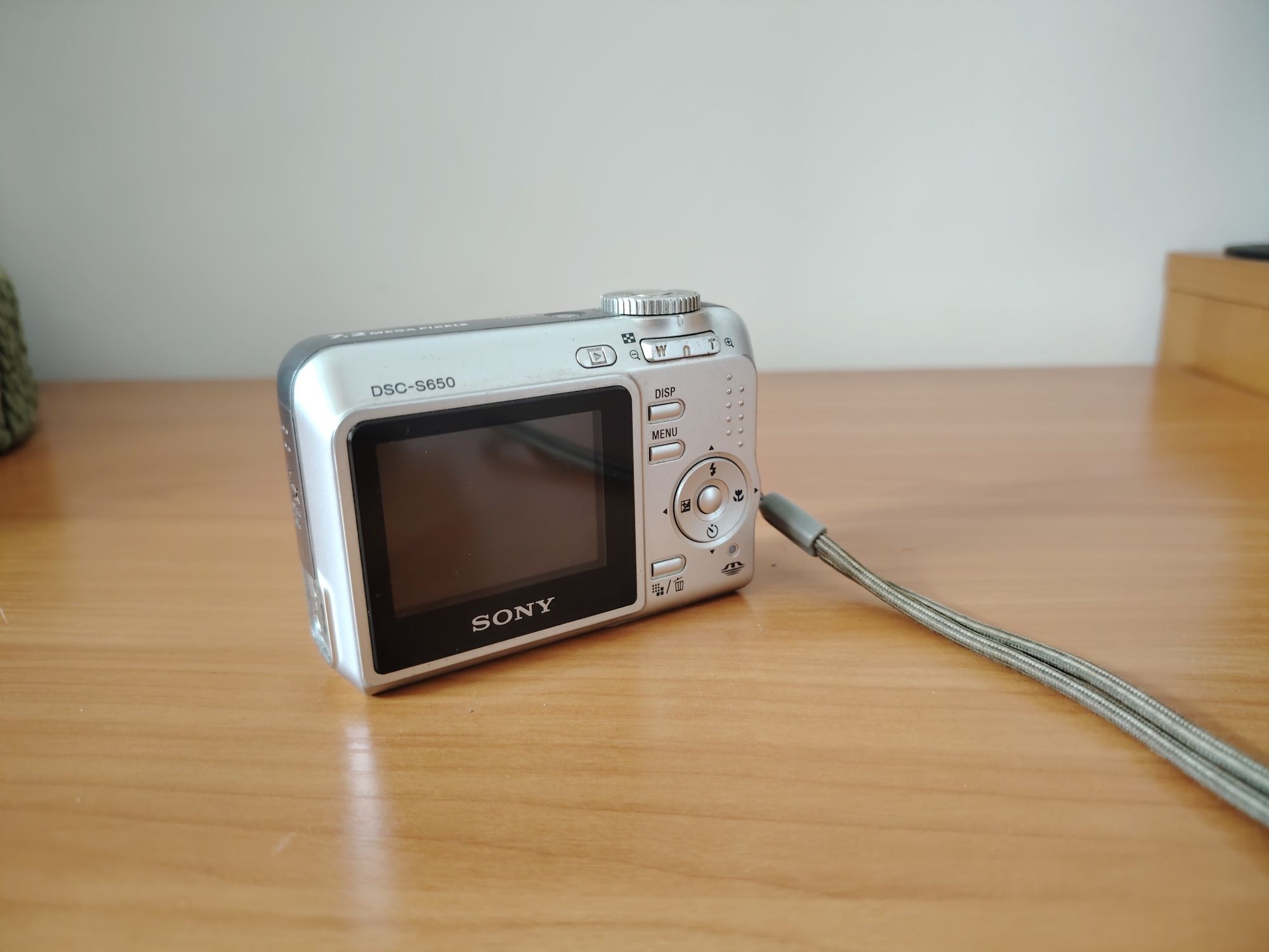 Sony Cybershot DSC-S650 работещ