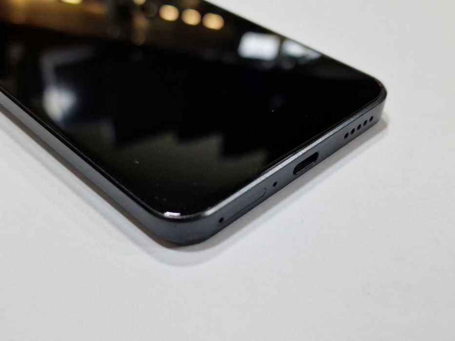 Xiaomi 13T 5G 256GB 8GB RAM Dual / пукнат гръб
