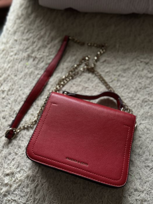 Одежда и обувь на девушку