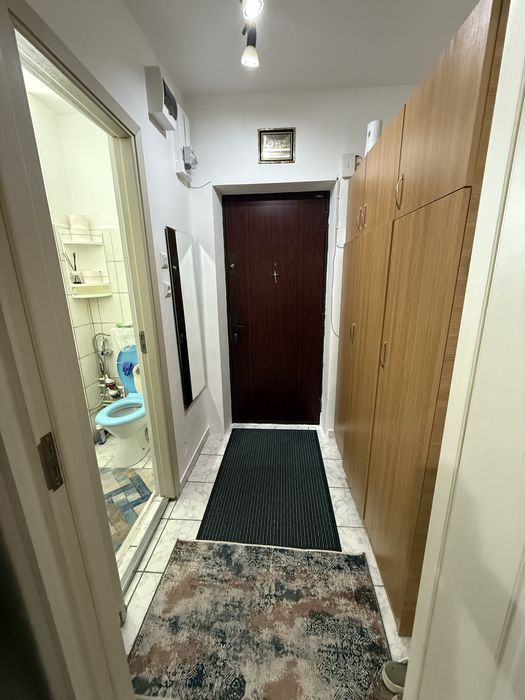 De inchiriat garsoniera – Str. Minis, zona Piata Salajan