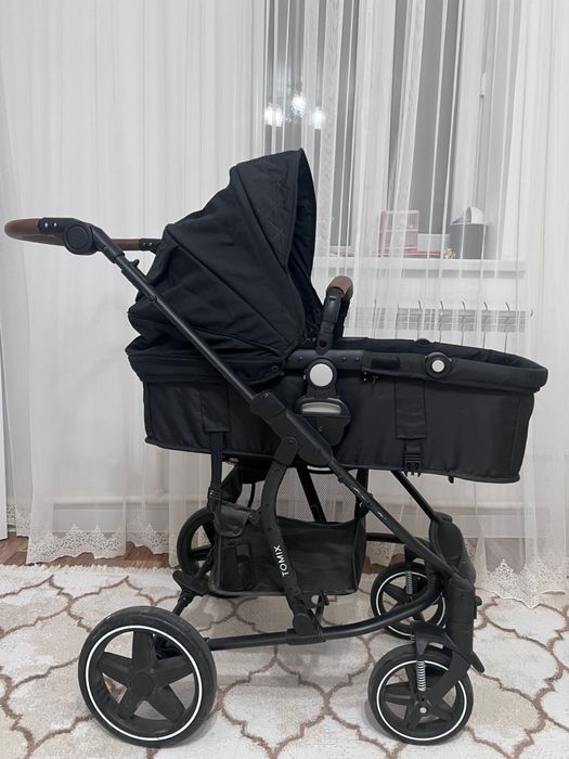 Коляска фирмы Tomix