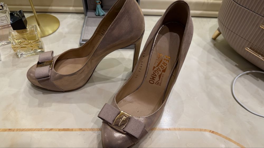 Туфли salvatore feragamo 37 размер