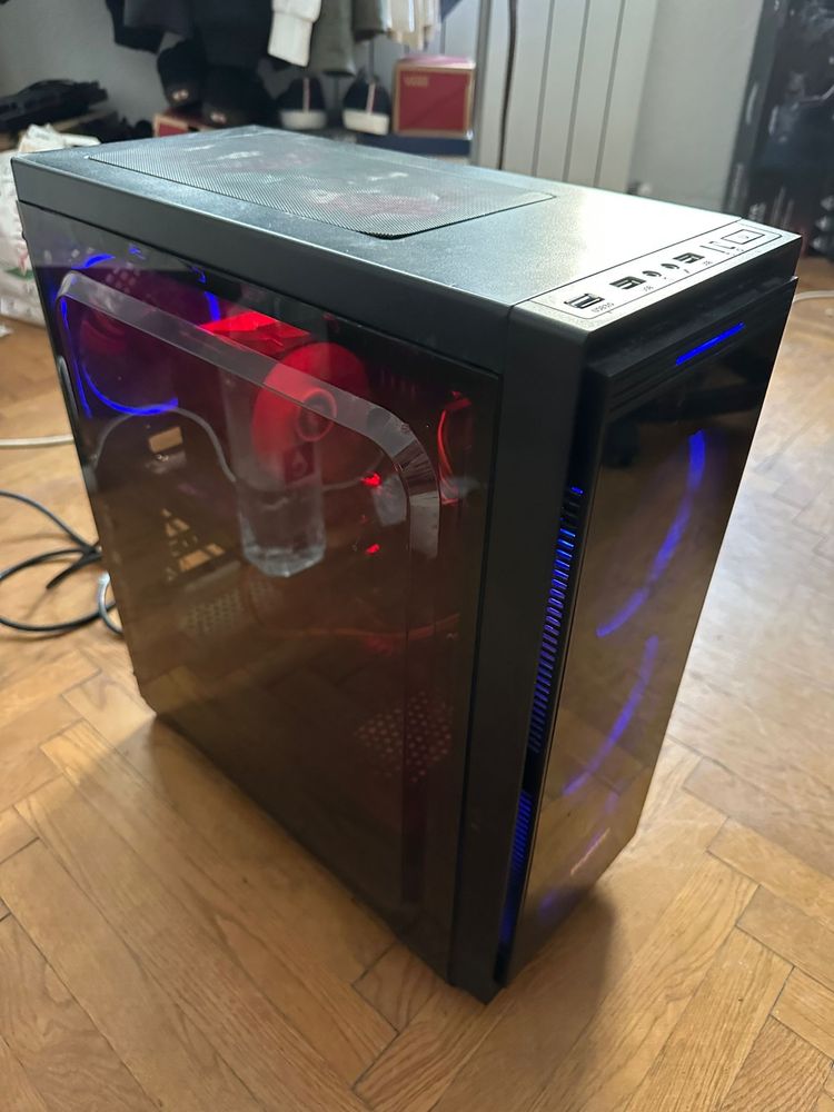 PC gaming; Ryzen 7, 16Gb RAM, RX570