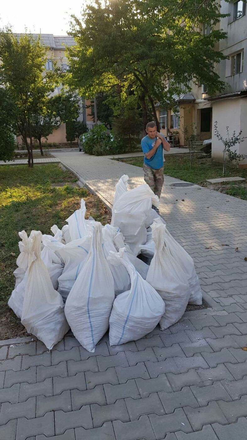 Transport moloz și deseuri mobila