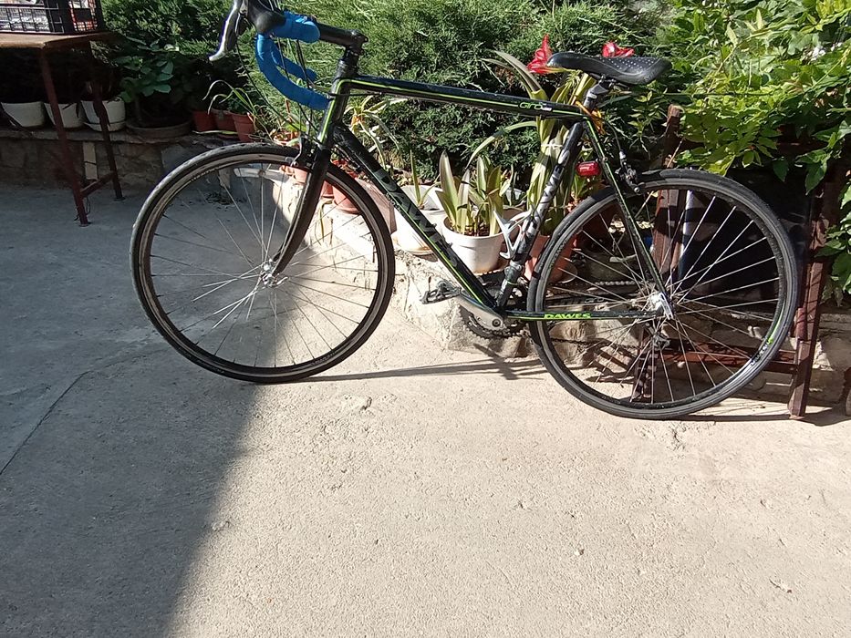 Bicicleta de strada Dawes giro 400