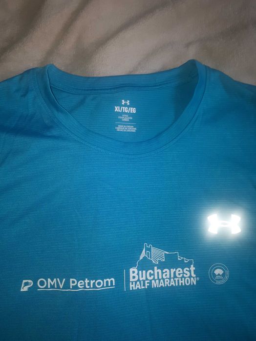 Tricou Under Armour de alergare. Marime XL.