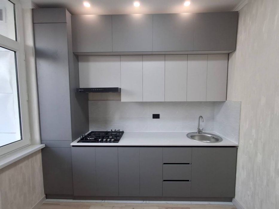 Срочно продается 2-х комн квартира в Куйлюк массив-2, 2/2/16