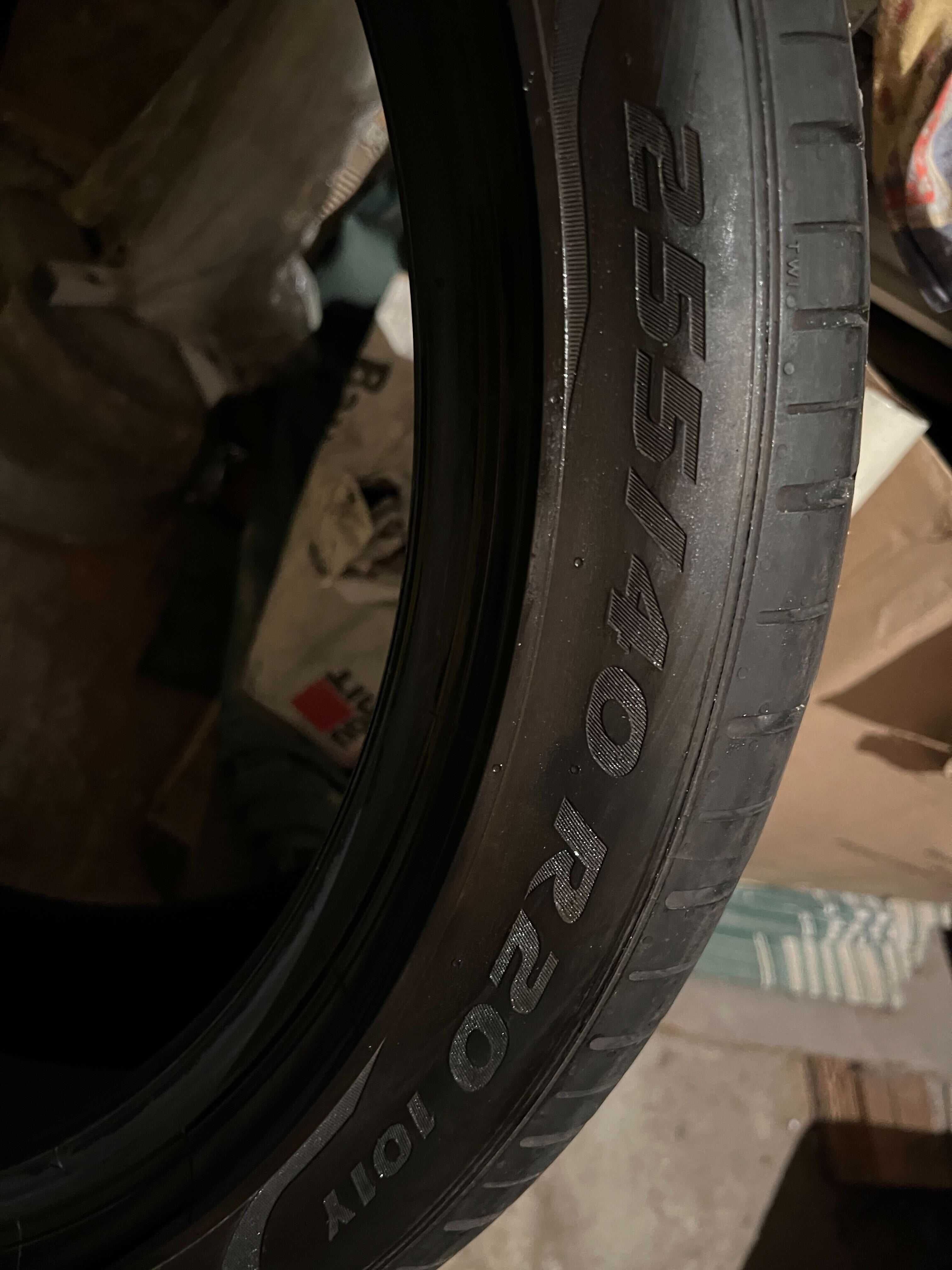 Летни гуми PIRELLI 255/40R20 101Y XL P ZERO(AO)