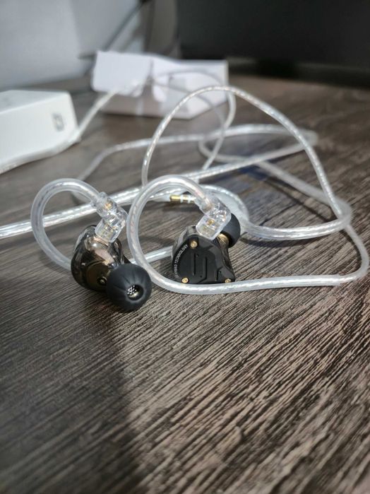 Слушалки KZ-ZS10 Pro Тип Тапички