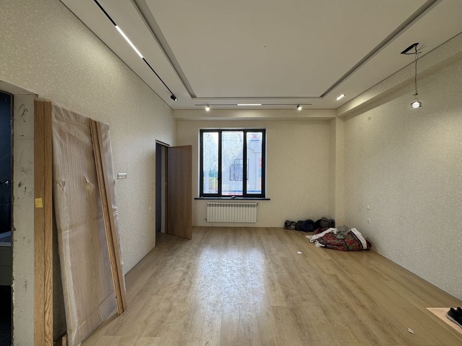 Ор-р: Hi-Town Moll, Чинобод Продается Новый Евро Hi-Thech. 5,5 соток