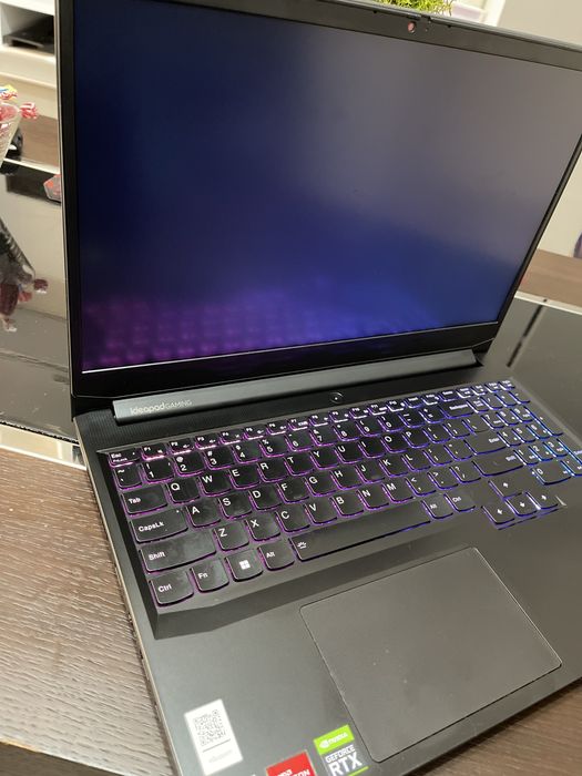 Vând laptop ideapadGAMING