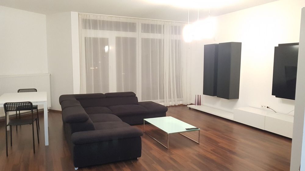 Inchiriez apartament 2 camere zona Soarelui (complex Uranus)