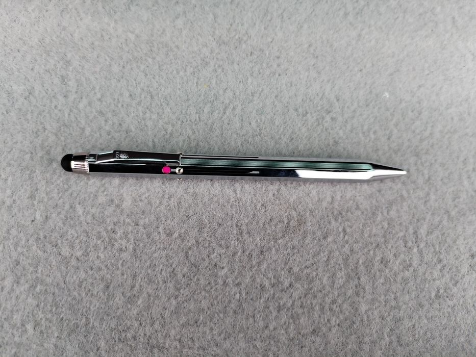 Pix 4 culori ,pixul anilor 1990