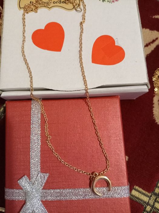 Set agrafa par și coliere