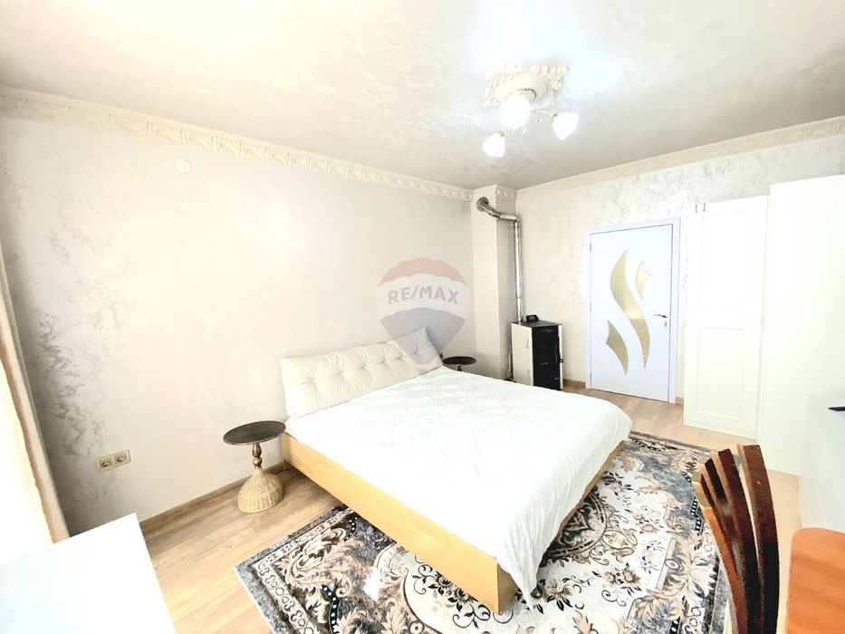 Продава се Тристаен апартамент в Варна, Възраждане 2 - 86 кв.м за 1861 €/кв.м - Снимка #12