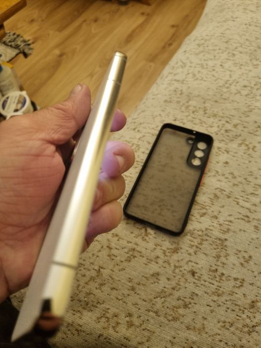 Telefon mobil Samsung Galaxy S22, în stare perfectă de funcționare