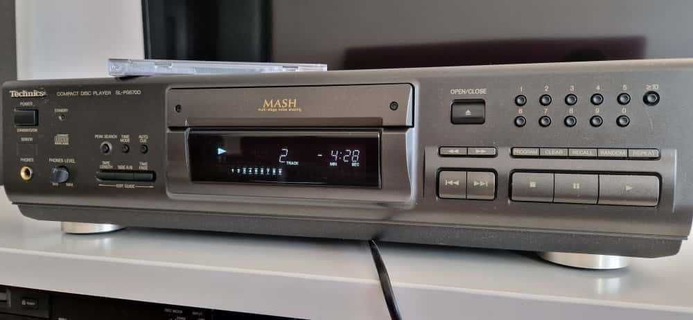 Vand cdplayer Technics SL PS 670D IMPECABIL
