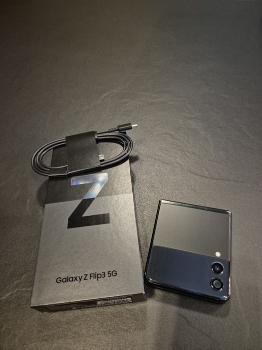 Продам самсунг zflip 3
